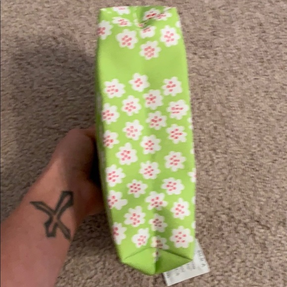 🌸 Marimekko Cosmetic Bag 🌸 - Picture 4 of 11